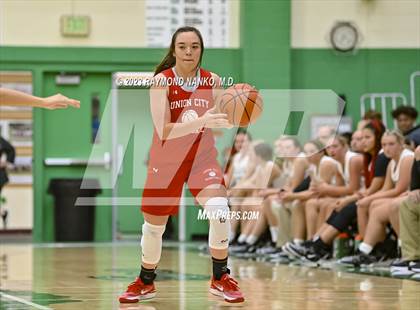 Thumbnail 1 in Union City @ Yorktown (Scrimmage)  photogallery.