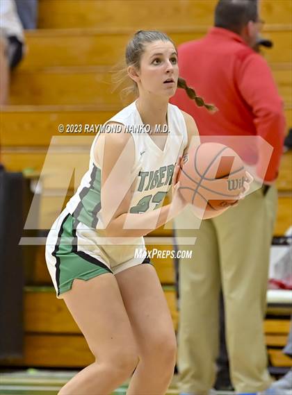 Thumbnail 3 in Union City @ Yorktown (Scrimmage)  photogallery.
