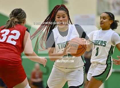 Thumbnail 1 in Union City @ Yorktown (Scrimmage)  photogallery.
