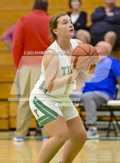Thumbnail 1 in Union City @ Yorktown (Scrimmage)  photogallery.