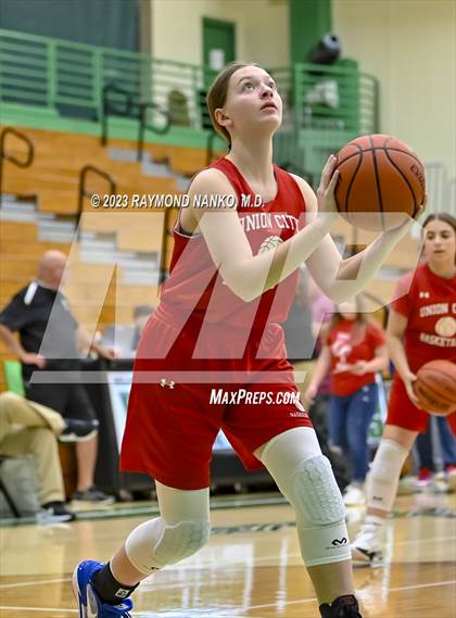 Thumbnail 2 in Union City @ Yorktown (Scrimmage)  photogallery.