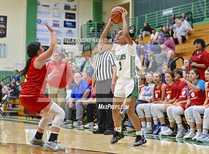 Thumbnail 2 in Union City @ Yorktown (Scrimmage)  photogallery.