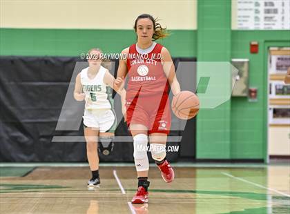 Thumbnail 1 in Union City @ Yorktown (Scrimmage)  photogallery.