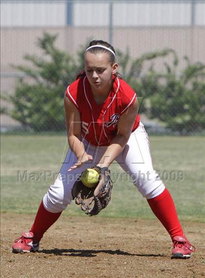 Thumbnail 2 in Burroughs @ Canyon (Valley Classic) photogallery.