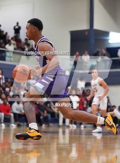 Thumbnail 3 in Silsbee vs. Wheatley (UIL 4A Region III Semifinal) photogallery.