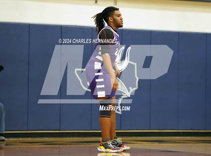 Thumbnail 3 in Silsbee vs. Wheatley (UIL 4A Region III Semifinal) photogallery.