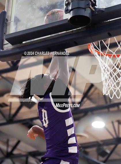 Thumbnail 3 in Silsbee vs. Wheatley (UIL 4A Region III Semifinal) photogallery.