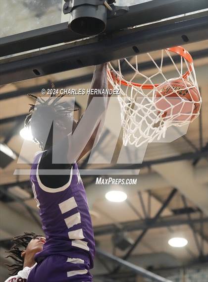 Thumbnail 2 in Silsbee vs. Wheatley (UIL 4A Region III Semifinal) photogallery.