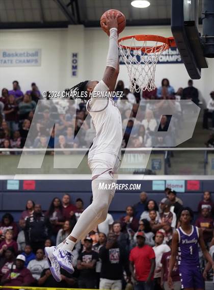 Thumbnail 2 in Silsbee vs. Wheatley (UIL 4A Region III Semifinal) photogallery.