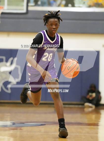 Thumbnail 2 in Silsbee vs. Wheatley (UIL 4A Region III Semifinal) photogallery.
