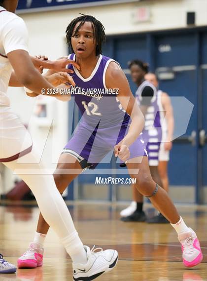 Thumbnail 2 in Silsbee vs. Wheatley (UIL 4A Region III Semifinal) photogallery.