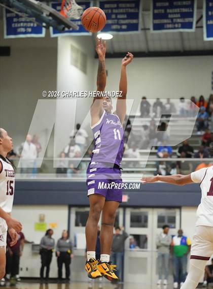 Thumbnail 1 in Silsbee vs. Wheatley (UIL 4A Region III Semifinal) photogallery.