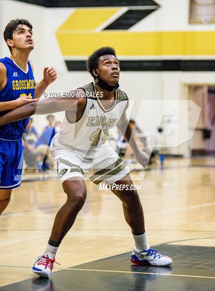 Thumbnail 1 in Grossmont @ Olympian photogallery.