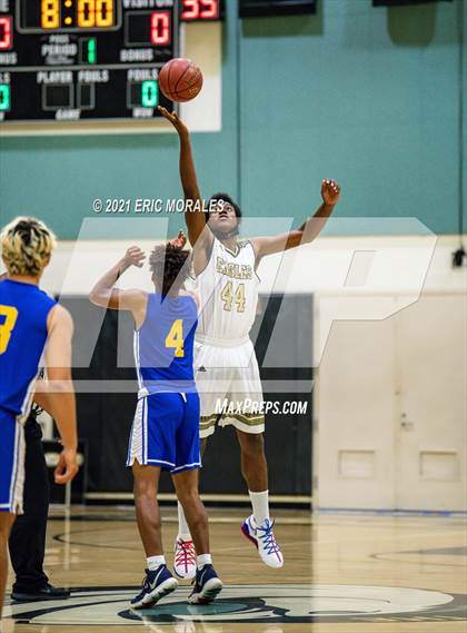 Thumbnail 1 in Grossmont @ Olympian photogallery.