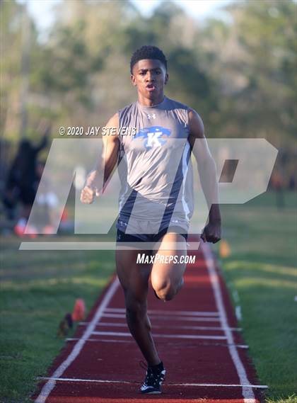 Thumbnail 2 in The Woodlands Track Meet photogallery.