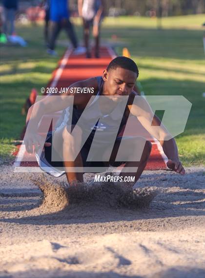 Thumbnail 1 in The Woodlands Track Meet photogallery.