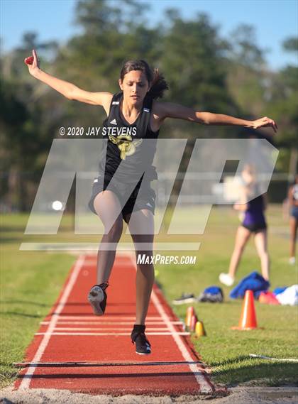 Thumbnail 3 in The Woodlands Track Meet photogallery.