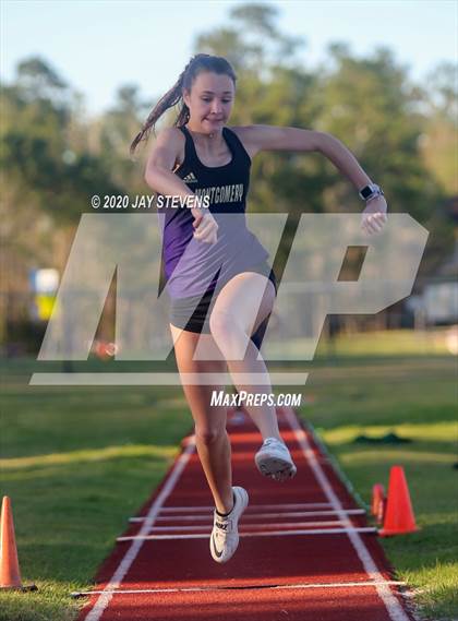 Thumbnail 1 in The Woodlands Track Meet photogallery.
