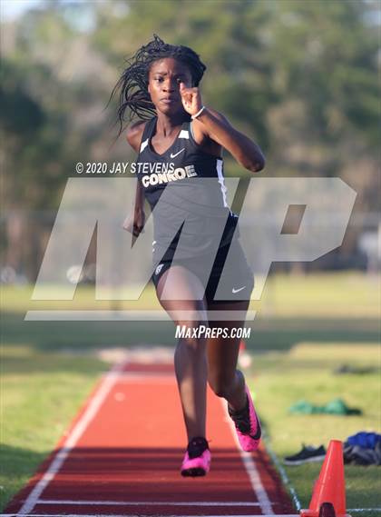 Thumbnail 1 in The Woodlands Track Meet photogallery.