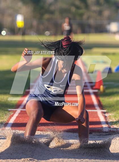 Thumbnail 3 in The Woodlands Track Meet photogallery.
