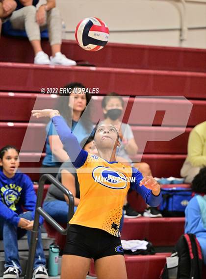 Thumbnail 3 in Grossmont vs Liberty Charter (Monte Vista Invitational) photogallery.