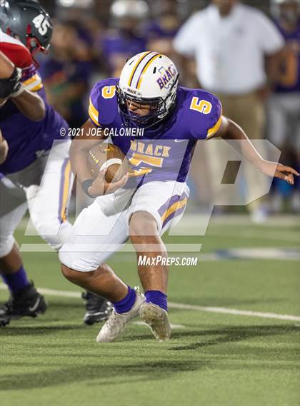 Thumbnail 3 in Lee vs Brackenridge photogallery.