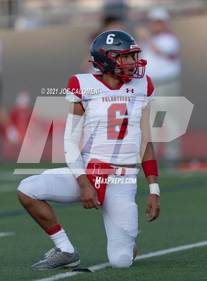 Thumbnail 3 in Lee vs Brackenridge photogallery.