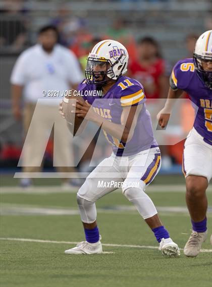 Thumbnail 3 in Lee vs Brackenridge photogallery.