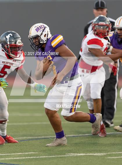 Thumbnail 3 in Lee vs Brackenridge photogallery.