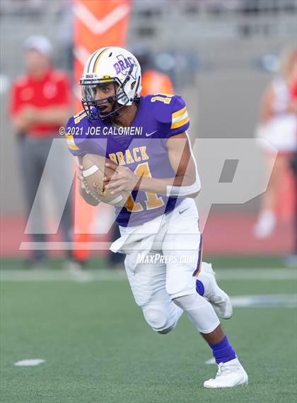 Thumbnail 3 in Lee vs Brackenridge photogallery.