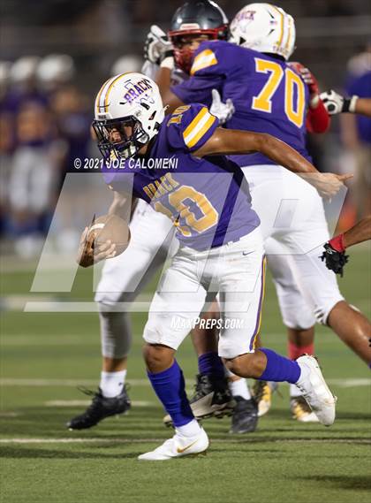 Thumbnail 1 in Lee vs Brackenridge photogallery.