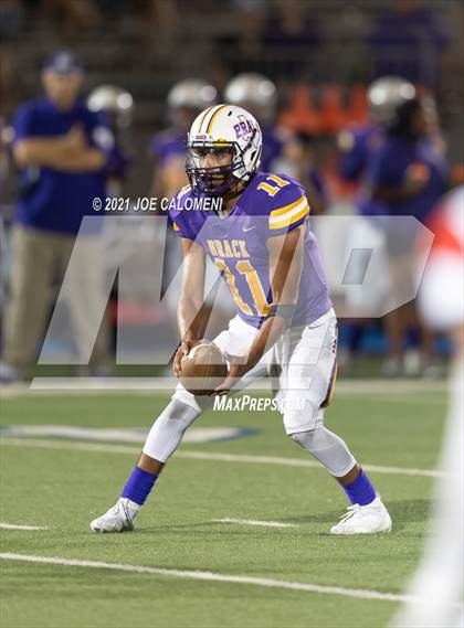 Thumbnail 2 in Lee vs Brackenridge photogallery.