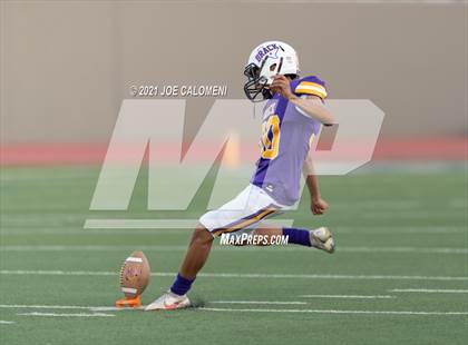Thumbnail 3 in Lee vs Brackenridge photogallery.