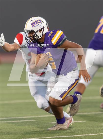 Thumbnail 3 in Lee vs Brackenridge photogallery.
