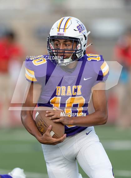 Thumbnail 2 in Lee vs Brackenridge photogallery.