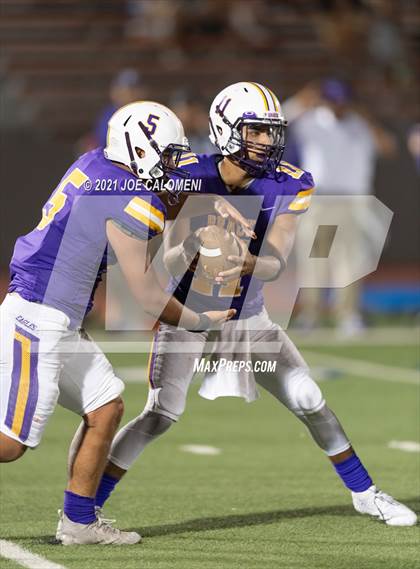 Thumbnail 1 in Lee vs Brackenridge photogallery.