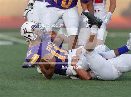 Thumbnail 2 in Lee vs Brackenridge photogallery.