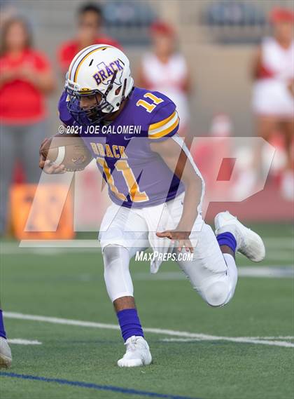 Thumbnail 1 in Lee vs Brackenridge photogallery.