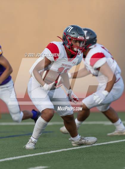 Thumbnail 3 in Lee vs Brackenridge photogallery.