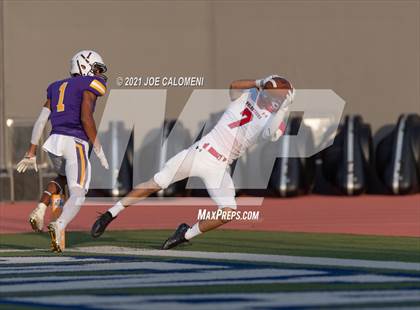 Thumbnail 1 in Lee vs Brackenridge photogallery.