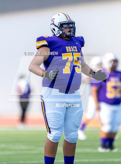 Thumbnail 3 in Lee vs Brackenridge photogallery.