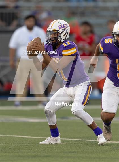 Thumbnail 2 in Lee vs Brackenridge photogallery.