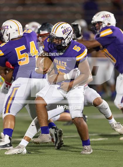 Thumbnail 3 in Lee vs Brackenridge photogallery.