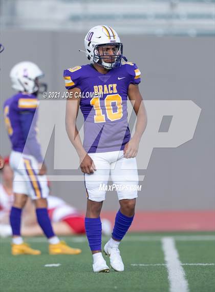 Thumbnail 1 in Lee vs Brackenridge photogallery.