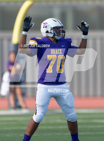 Thumbnail 3 in Lee vs Brackenridge photogallery.