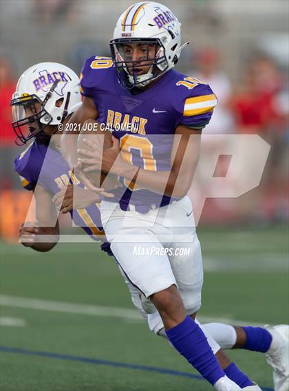 Thumbnail 1 in Lee vs Brackenridge photogallery.