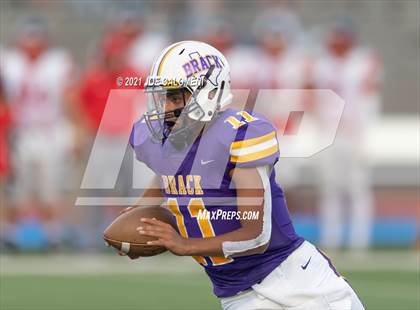Thumbnail 2 in Lee vs Brackenridge photogallery.