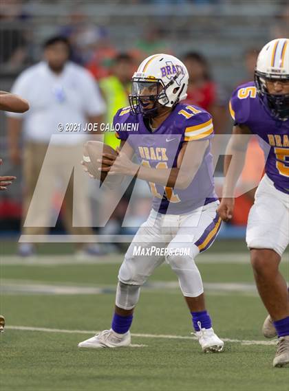 Thumbnail 1 in Lee vs Brackenridge photogallery.