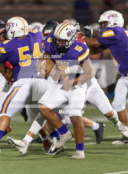 Thumbnail 2 in Lee vs Brackenridge photogallery.