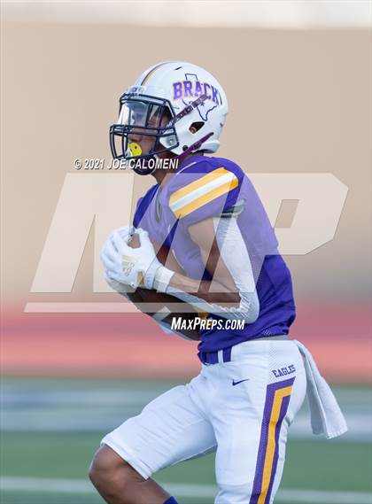 Thumbnail 2 in Lee vs Brackenridge photogallery.